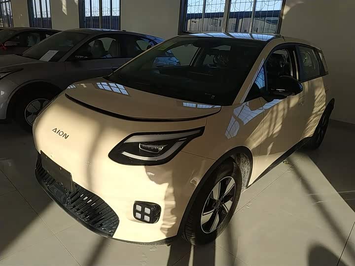 Фото 1 - GAC Aion UT