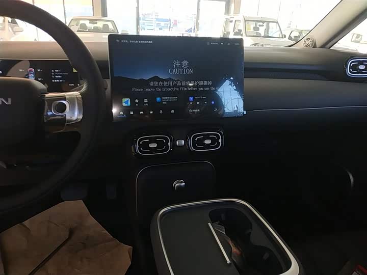 Фото 13 - GAC Aion UT