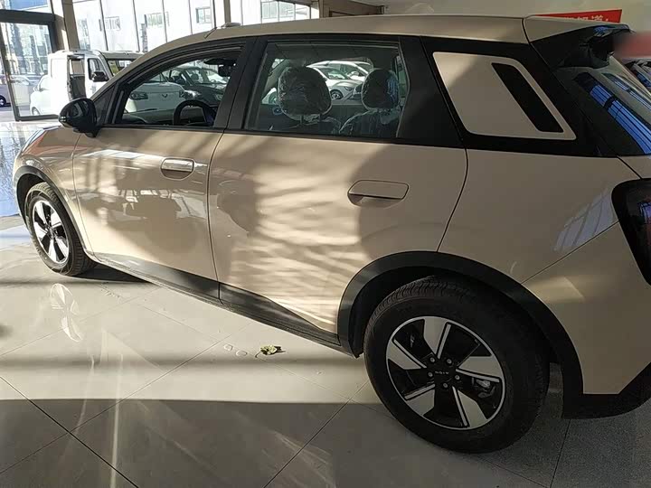 Фото 5 - GAC Aion UT