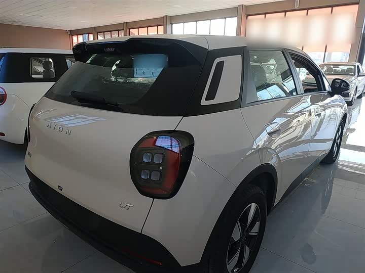 Фото 7 - GAC Aion UT