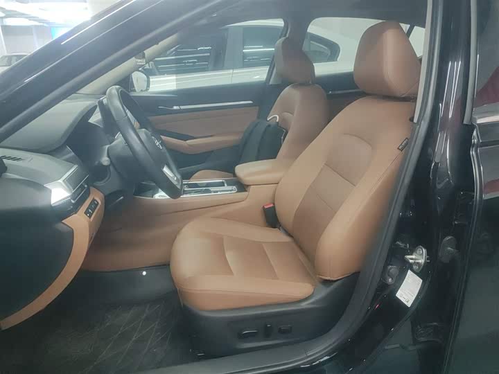 Фото 15 - Nissan Teana