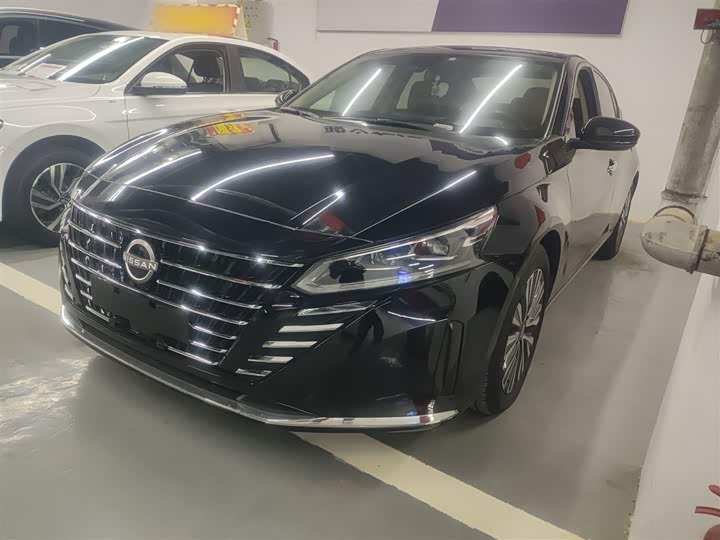 Фото 2 - Nissan Teana