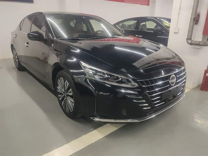 Фото 4 - Nissan Teana