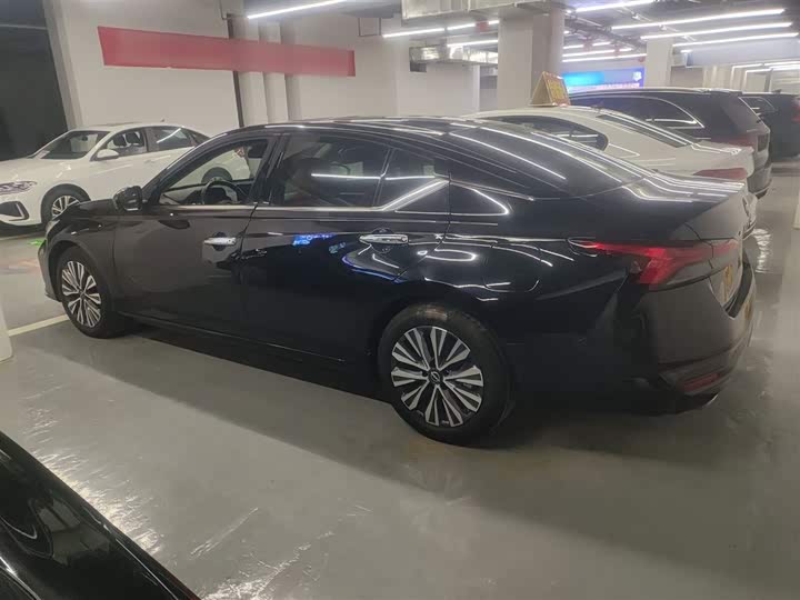 Фото 5 - Nissan Teana