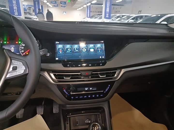 Фото 13 - Changan CS35 Plus