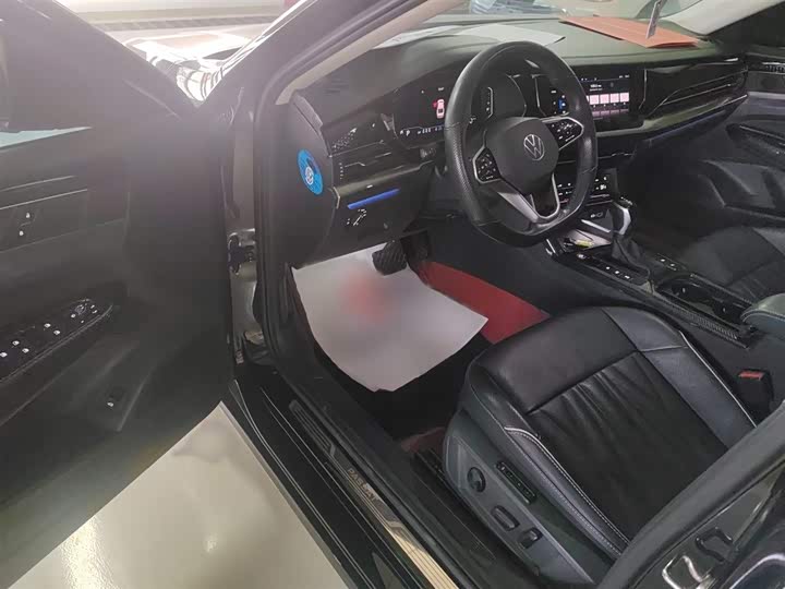 Фото 9 - Volkswagen Passat