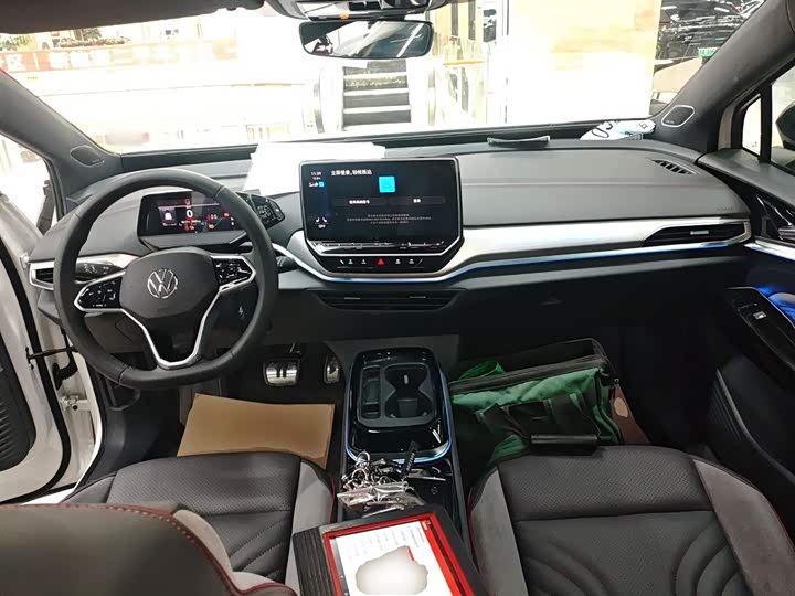 Фото 10 - Volkswagen ID.4 Crozz