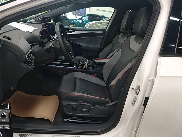 Фото 15 - Volkswagen ID.4 Crozz