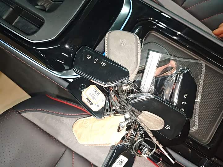 Фото 9 - Volkswagen ID.4 Crozz