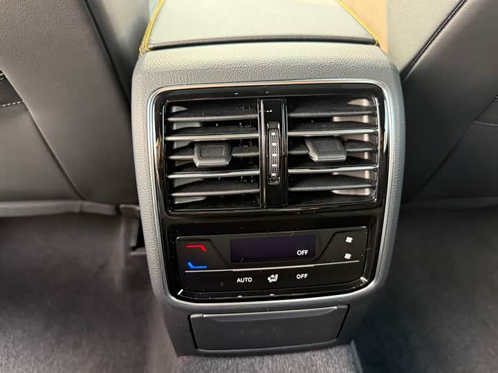 Фото 8 - Volkswagen CC