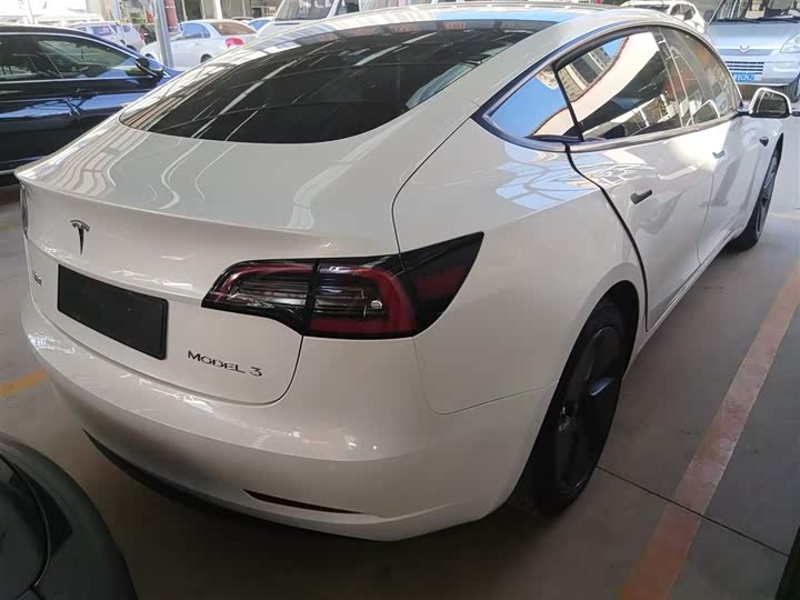 Фото 7 - Tesla Model 3