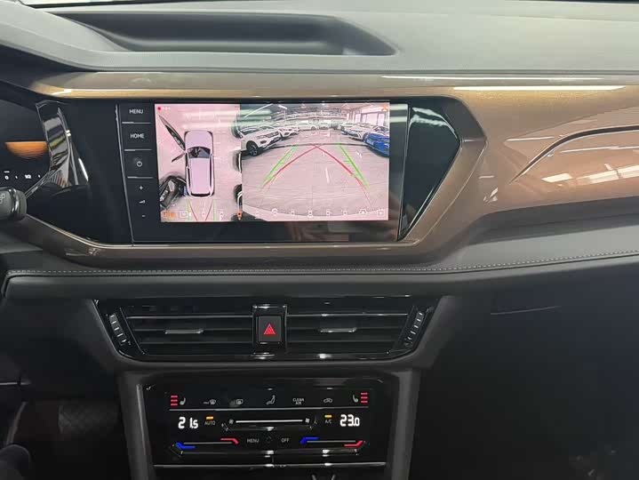 Фото 6 - Volkswagen Tharu