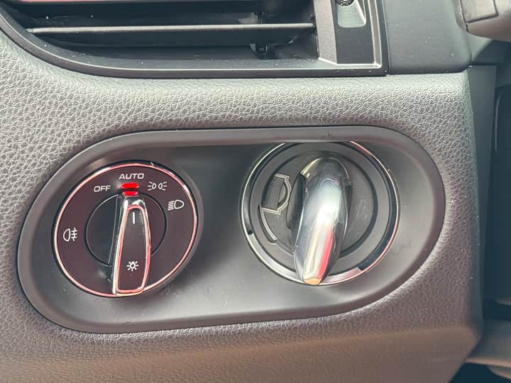 Фото 16 - Porsche Macan