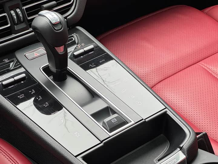 Фото 21 - Porsche Macan