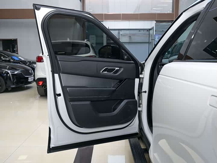 Фото 13 - Land Rover Range Rover Velar