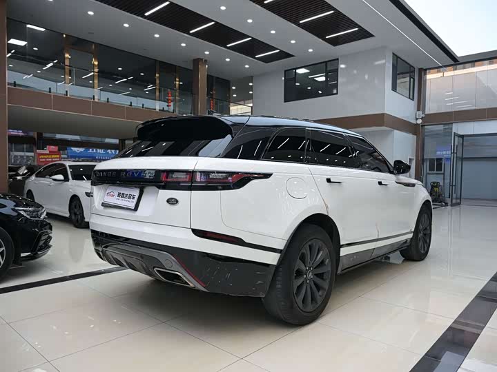 Фото 19 - Land Rover Range Rover Velar