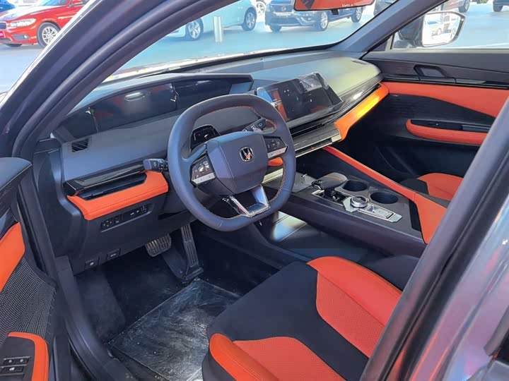 Фото 14 - Changan UNI-V