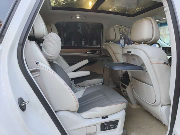 Фото 13 - Dongfeng Forthing Yacht