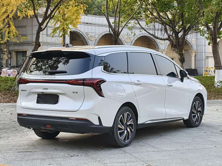 Фото 18 - Dongfeng Forthing Yacht