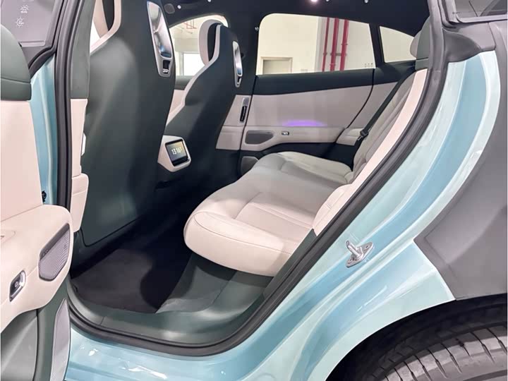 Фото 13 - Xiaomi YU7