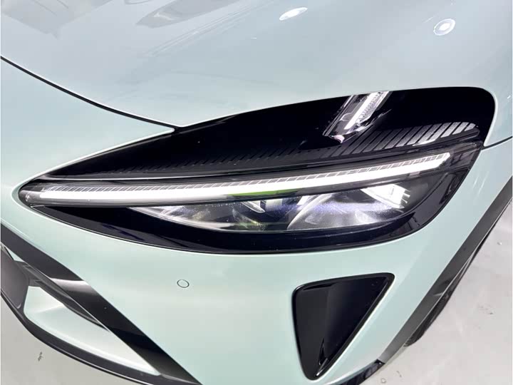 Фото 15 - Xiaomi YU7