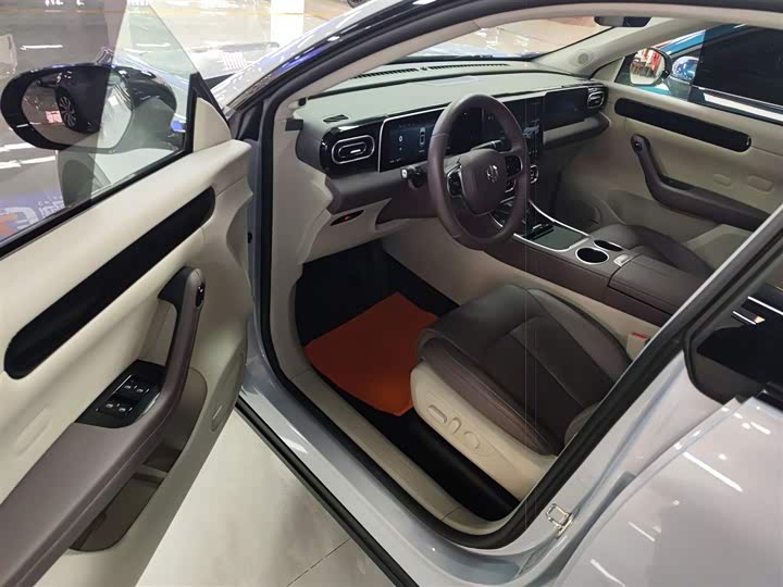 Фото 16 - Leapmotor C11