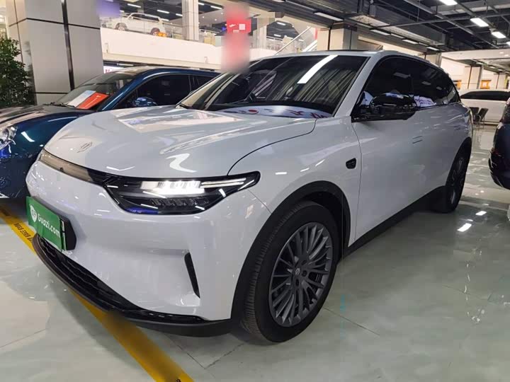 Фото 2 - Leapmotor C11