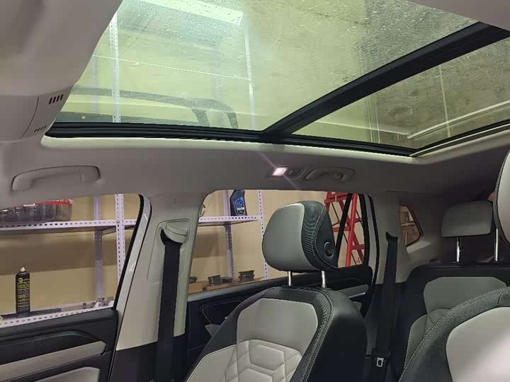 Фото 17 - Volkswagen Tayron