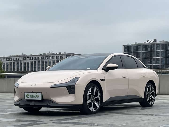 Фото 1 - XPeng Mona M03