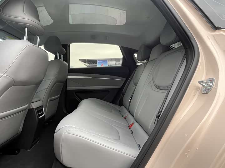 Фото 17 - XPeng Mona M03