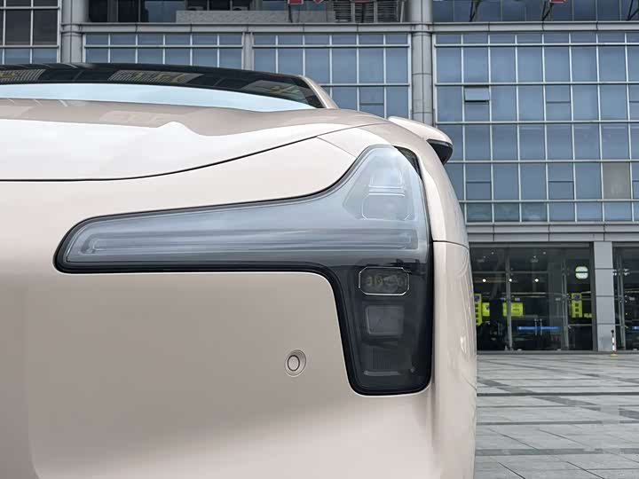 Фото 19 - XPeng Mona M03