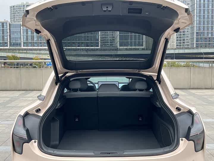 Фото 21 - XPeng Mona M03