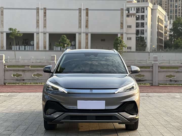 Фото 2 - BYD Yuan Plus