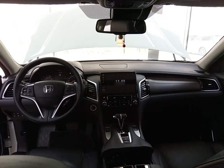 Фото 10 - Honda Avancier