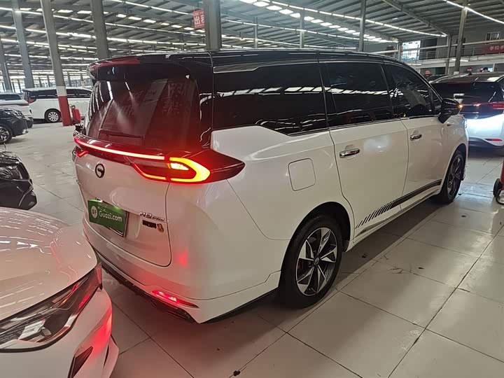 Фото 7 - GAC Trumpchi M6