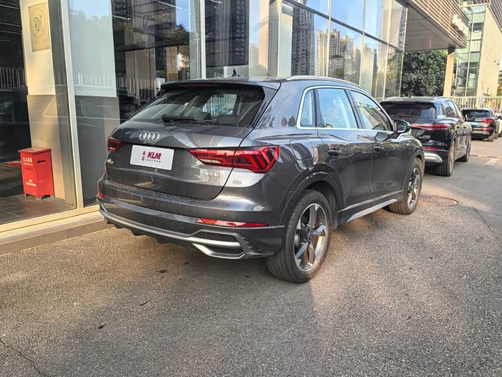Фото 3 - Audi Q3