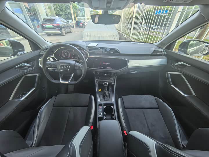 Фото 5 - Audi Q3