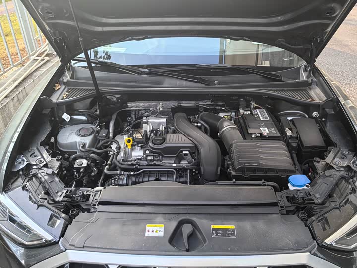 Фото 9 - Audi Q3