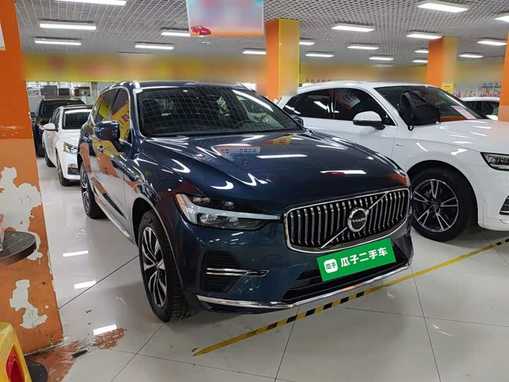 Фото 4 - Volvo XC60