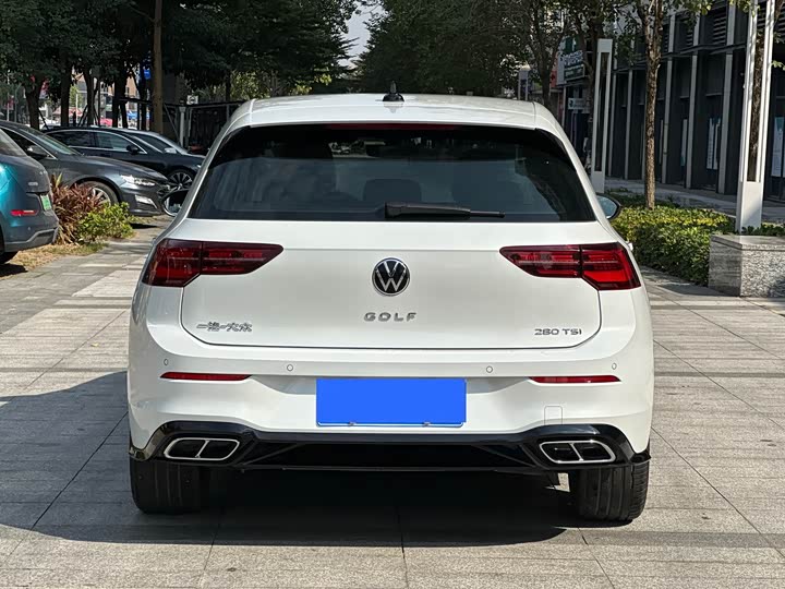 Фото 5 - Volkswagen Golf