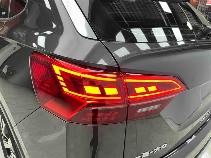 Фото 19 - Volkswagen Tayron