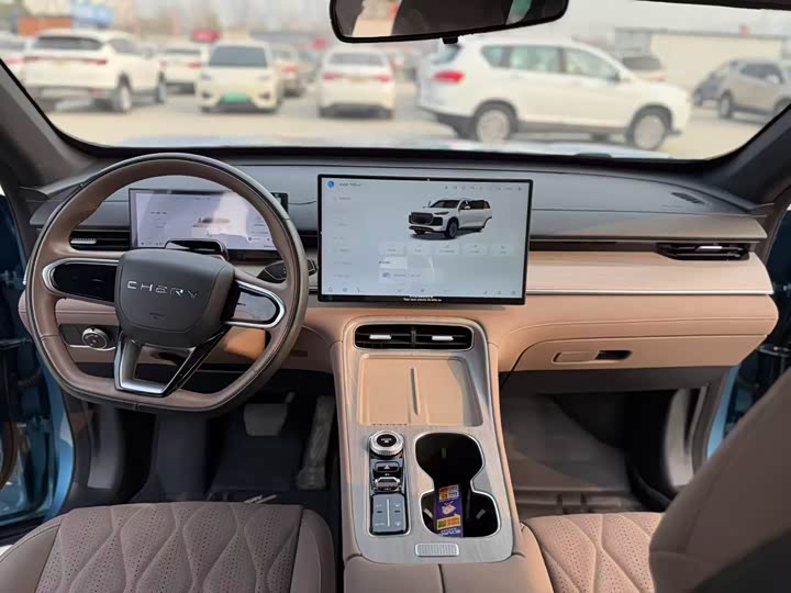 Фото 11 - Chery Tiggo 8 Plus C-DM