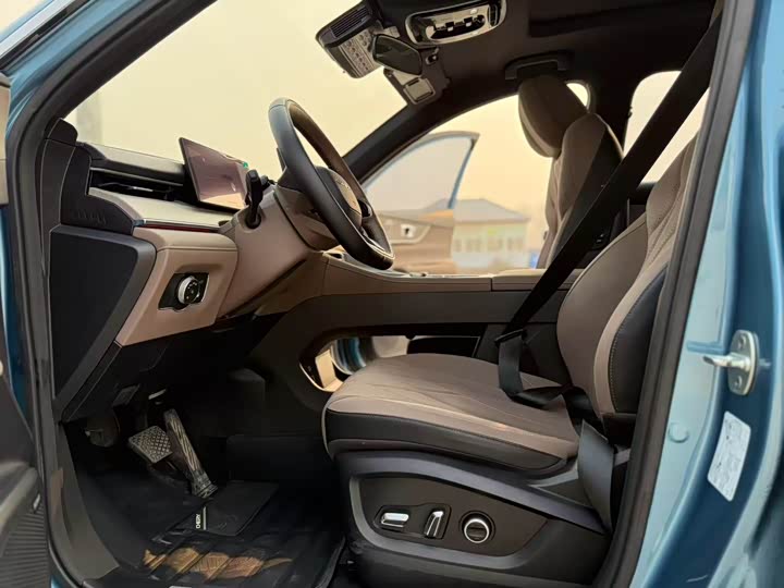 Фото 14 - Chery Tiggo 8 Plus C-DM