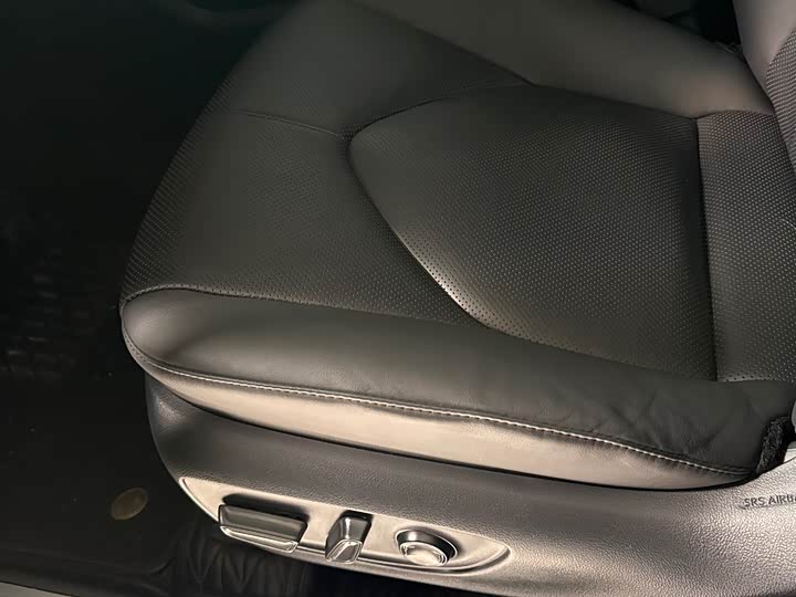 Фото 11 - Toyota Highlander