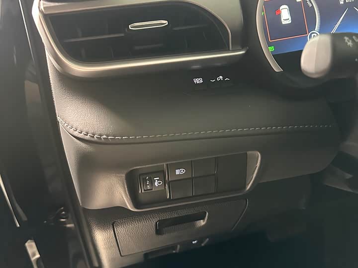 Фото 18 - Toyota Highlander