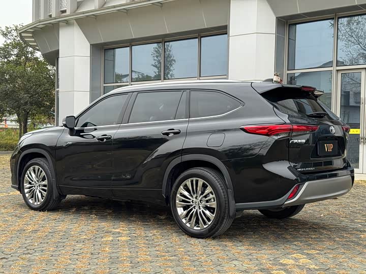 Фото 6 - Toyota Highlander