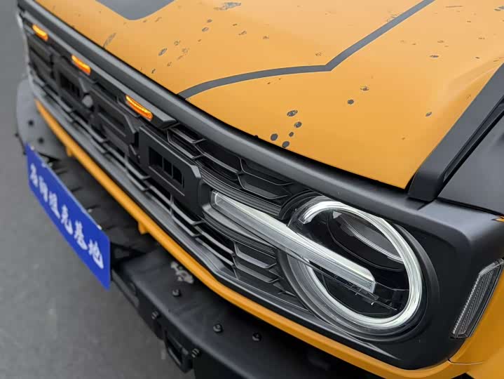 Фото 18 - Ford Bronco