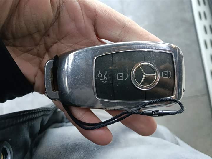 Фото 9 - Mercedes-Benz GLC-Class