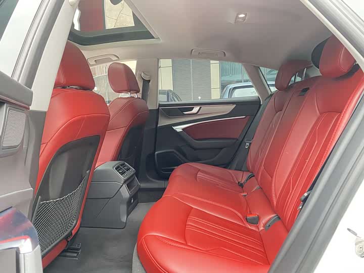 Фото 9 - Audi A7