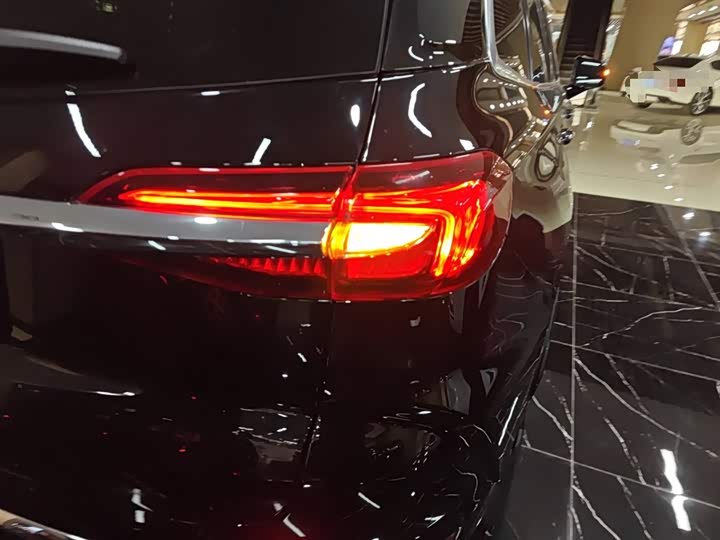 Фото 8 - Buick Enclave